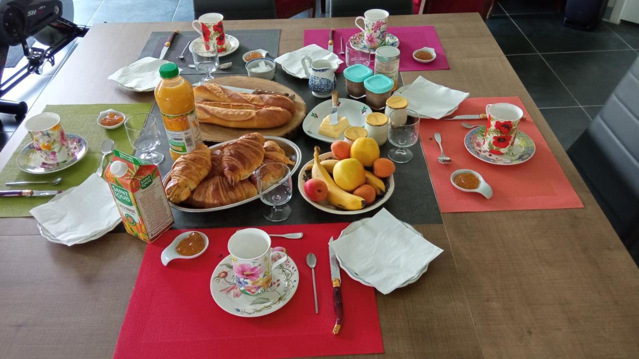 B&B Du Cerisier, Diner Sur Demande Noyers  Eksteriør bilde