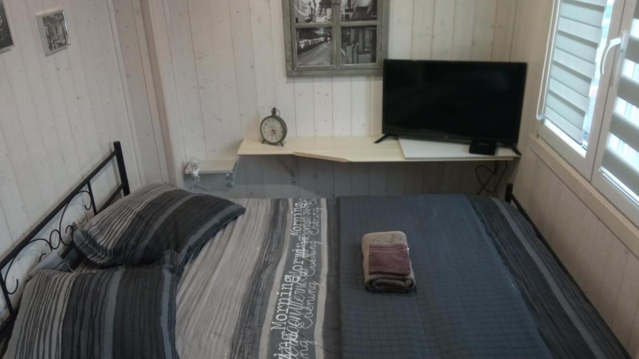 B&B Du Cerisier, Diner Sur Demande Noyers  Eksteriør bilde